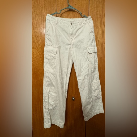 White Baggy Jeans - Picture 3 of 5